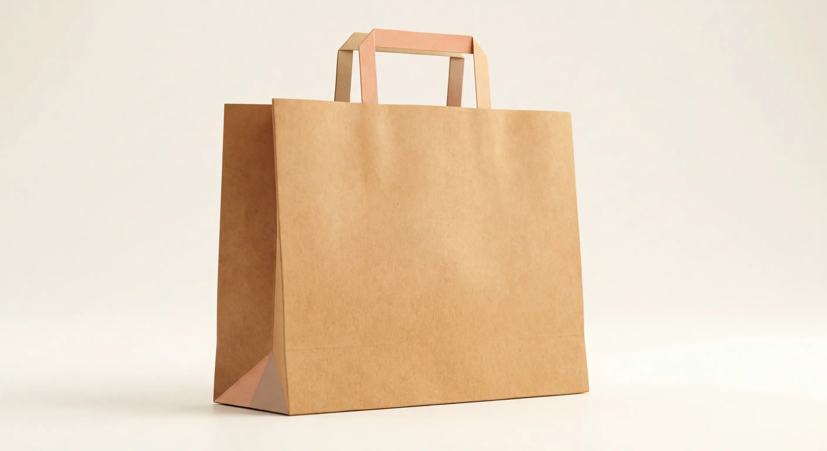 PE 淋膜紙印刷成品展示，說明淋膜紙的印刷方式與注意事項，適合需要防水防潮效果的淋膜紙印刷應用場景。