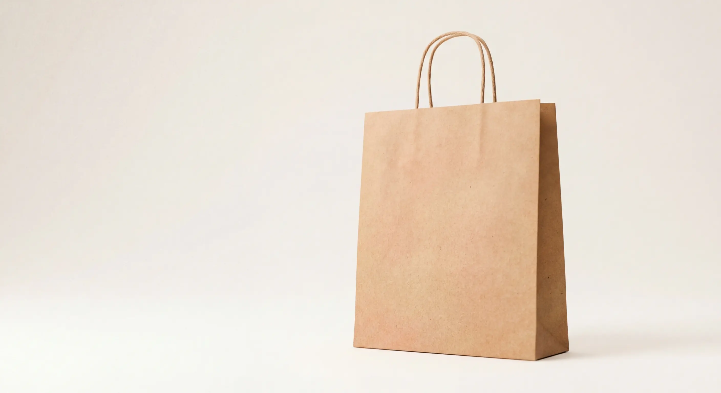 服飾品牌紙袋設計:從快時尚到精品的提袋策略,服飾品牌紙袋相關包裝說明圖